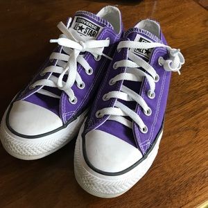 Converse Chuck Taylor All Star Low-Top, Size 6